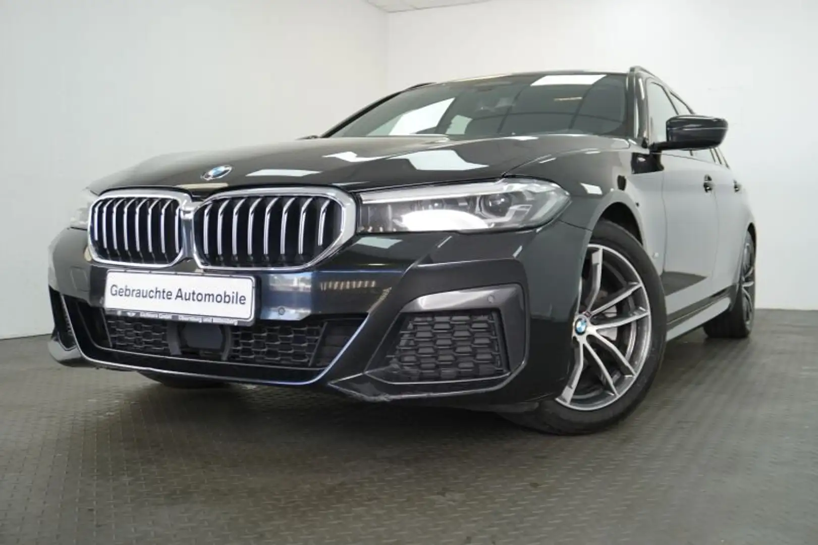 BMW 520 d Touring M Sportpaket *AHK.ACC.PARKASSIST* Noir - 2