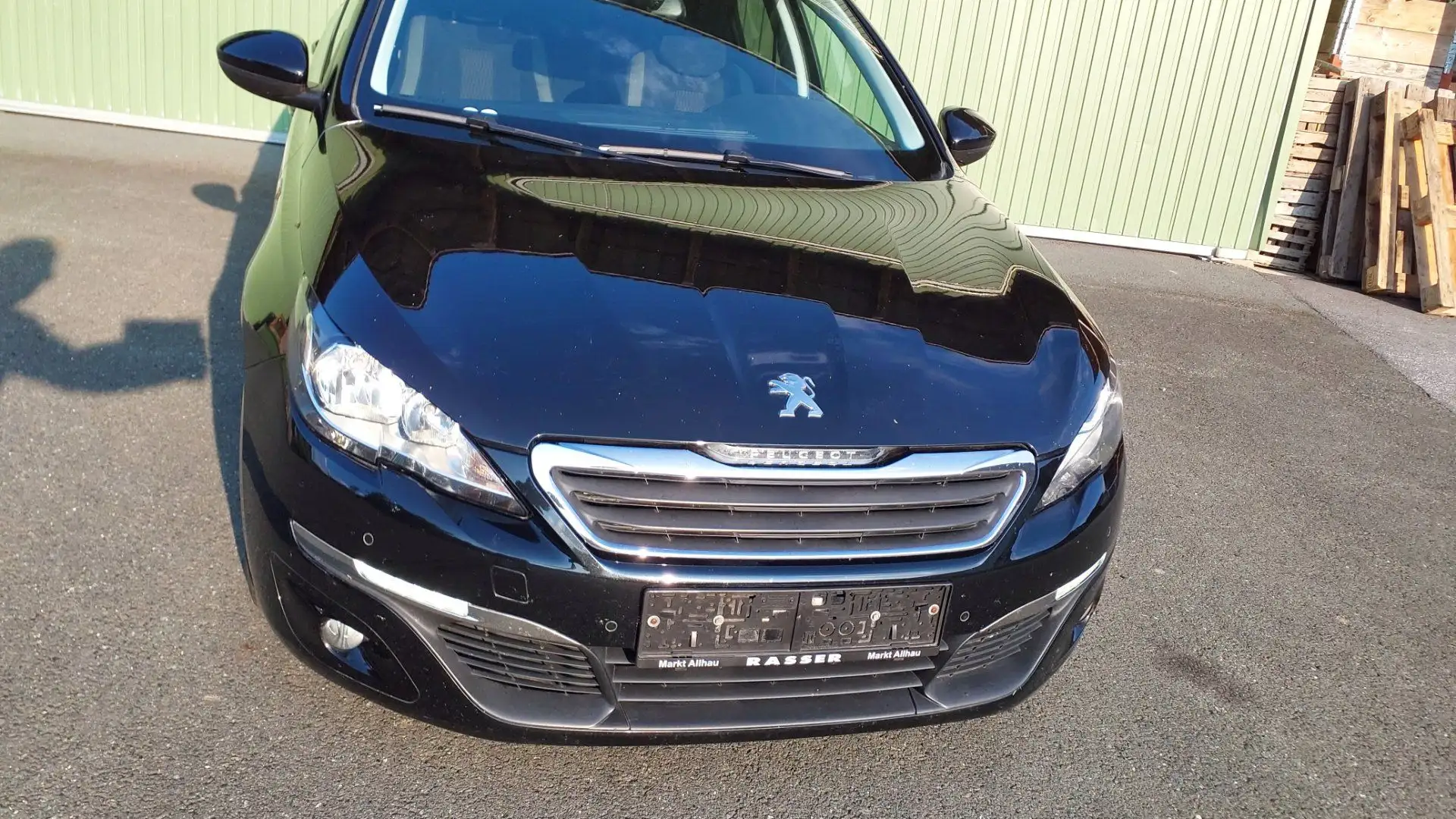 Peugeot 308 SW 1.6 BlueHDI Active Schwarz - 2