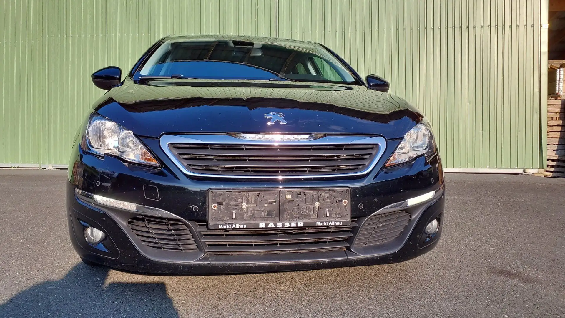 Peugeot 308 SW 1.6 BlueHDI Active Schwarz - 1