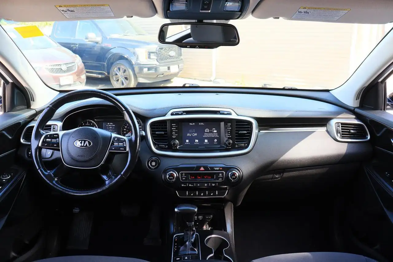 Kia Sorento снимка Kia Sorento