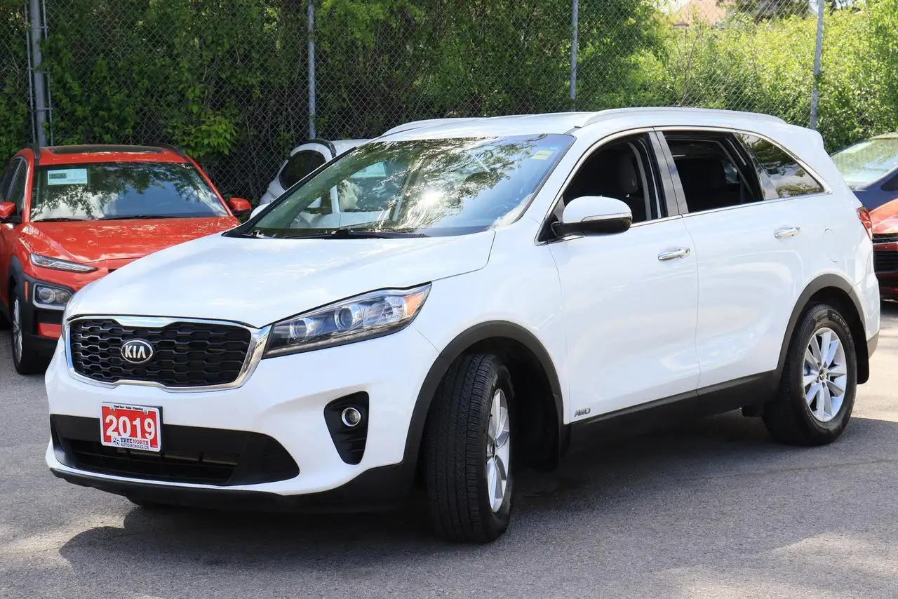 Kia Sorento снимка Kia Sorento