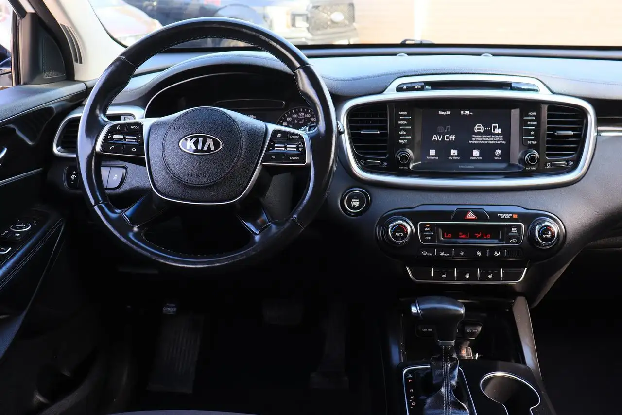 Kia Sorento снимка Kia Sorento