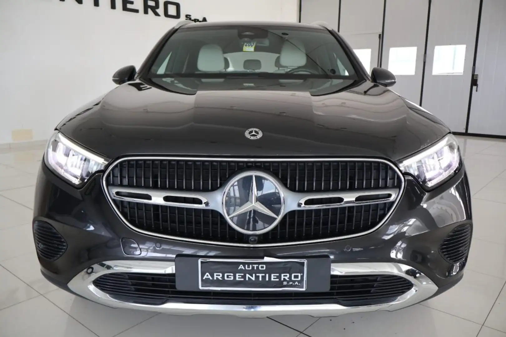 Mercedes-Benz GLC 220 d 4Matic Mild Hybrid Advanced Plus Gris - 2