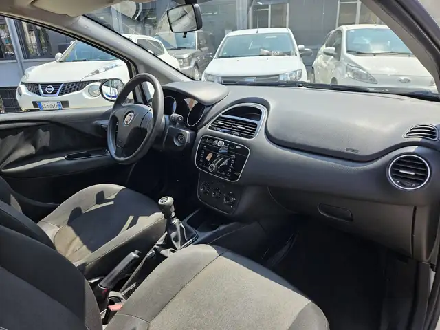 Fiat Punto view 11