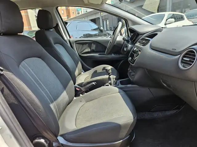 Fiat Punto view 12