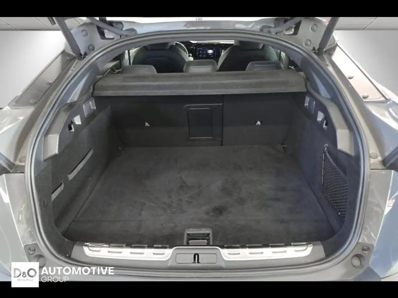 Peugeot 408 GT camera gps alcantara 18