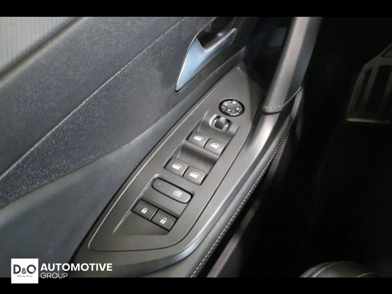 Peugeot 408 GT camera gps alcantara 26