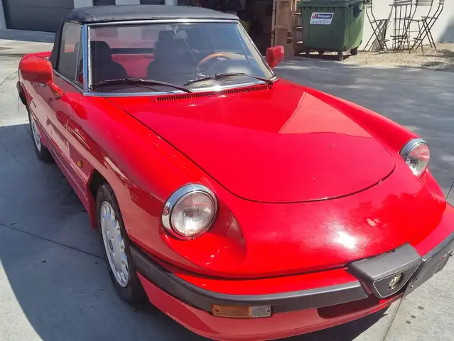Alfa Romeo Spider 1987 quadrifolio