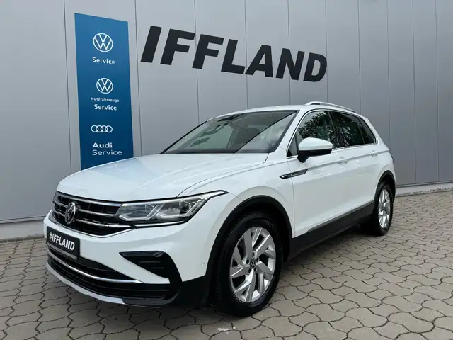 Volkswagen Tiguan 2.0 TDI DSG Elegance *NAVI*MATRIX*MASSAGE*
