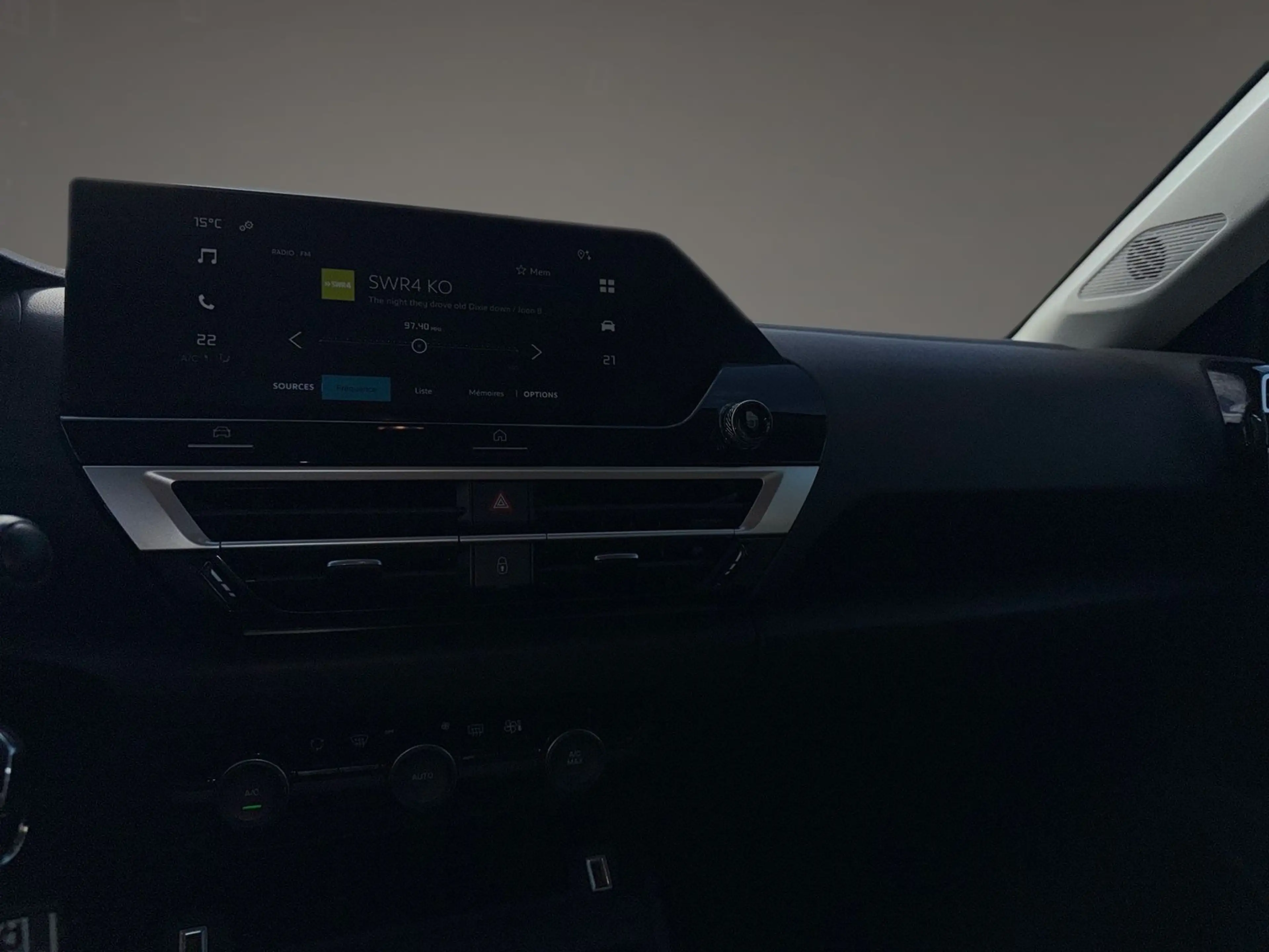 Citroen C4 YOU 110 e-DCS6 Hybrid AppleCarPlay PDC Klima — photo 13
