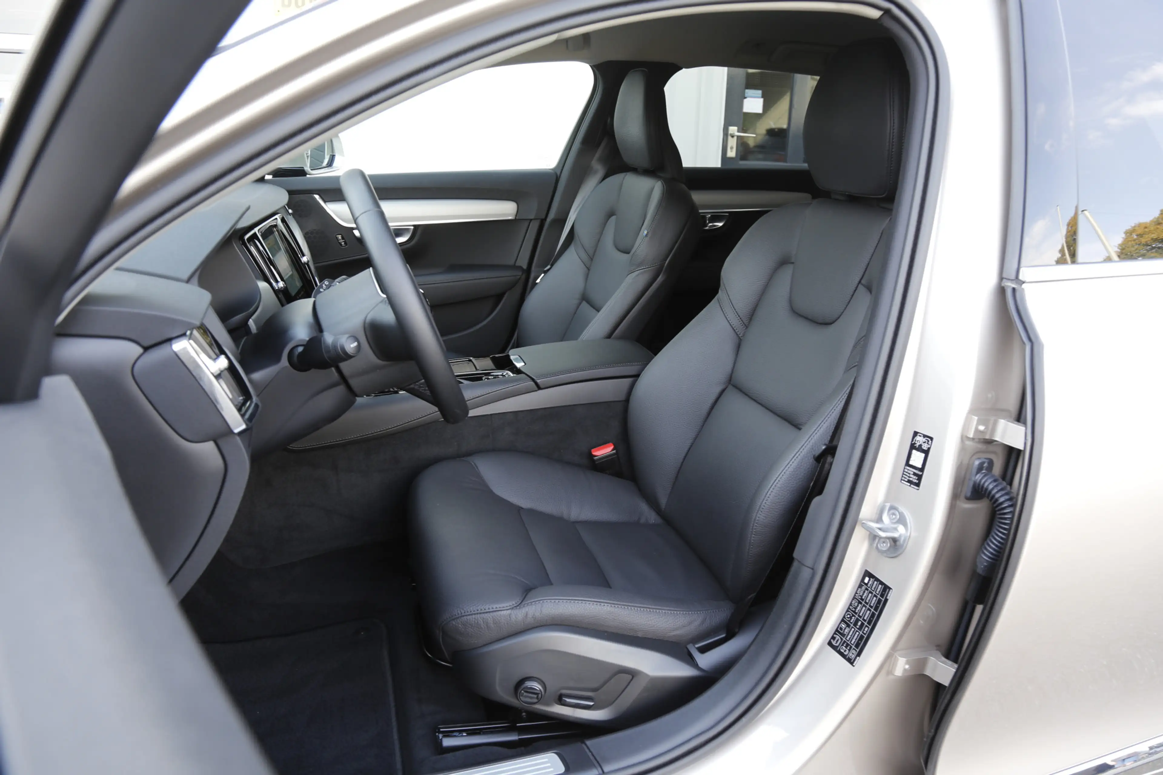 Volvo V90 2.0 T6 Plug-in hybrid 350PK AWD Long Range*Bright — photo 20