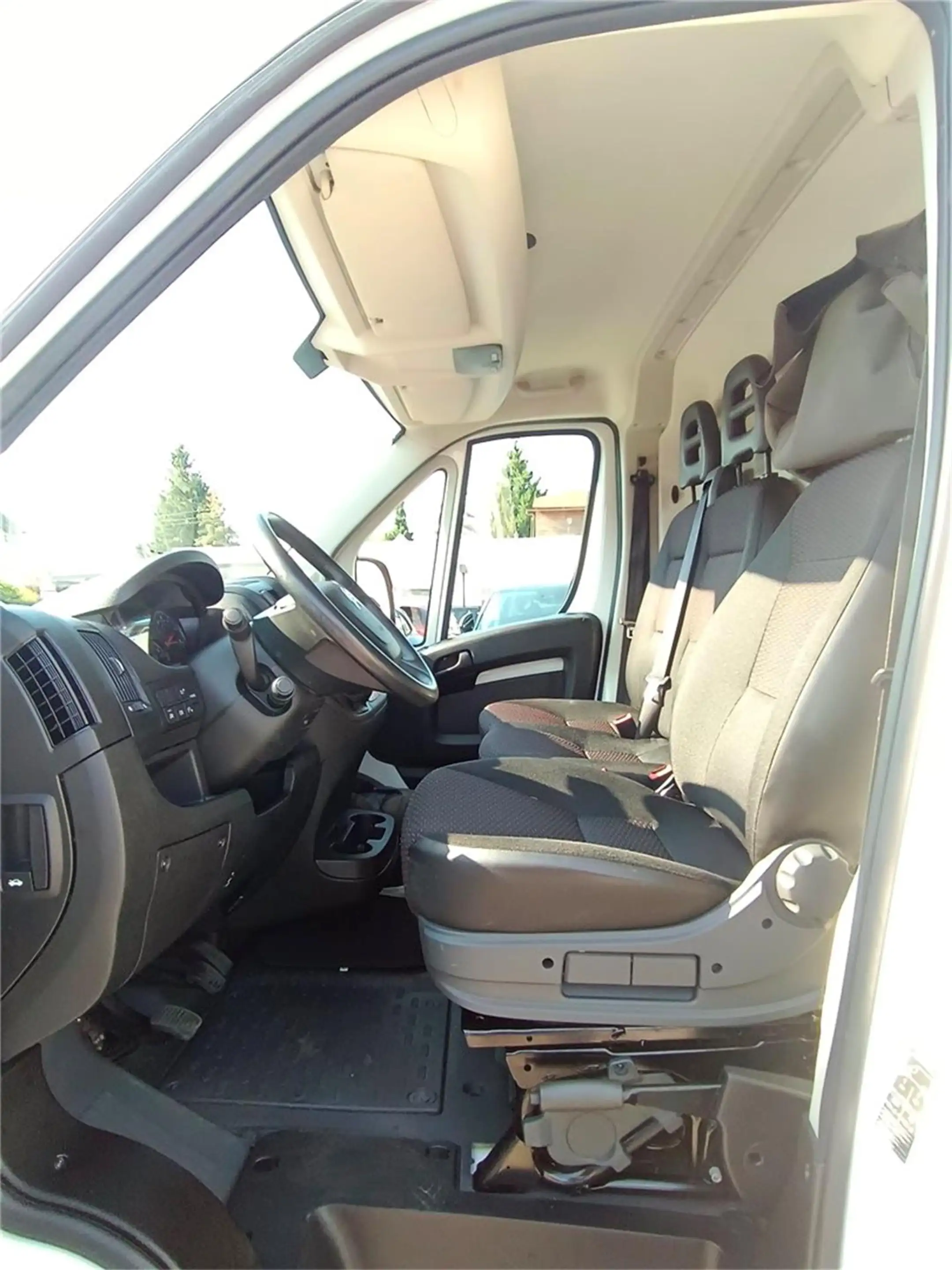 Citroen Jumper KW 35 L3H2 BlueHdi 140 — photo 9