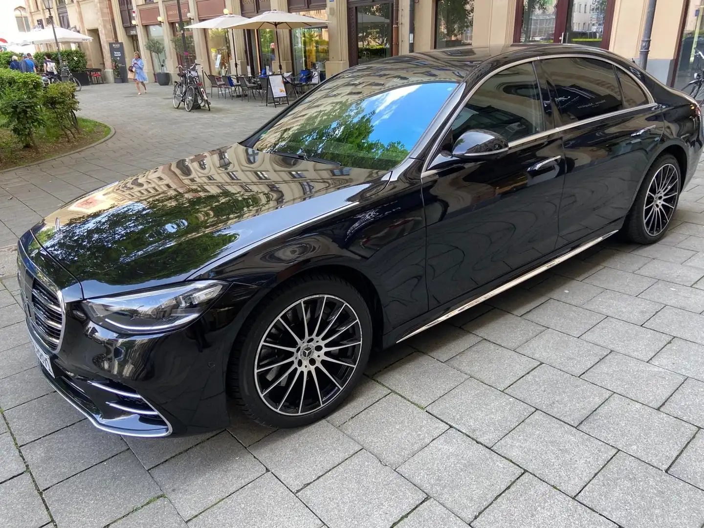 Mercedes-Benz S 580 S 580 4Matic L 9G-TRONIC Schwarz - 2