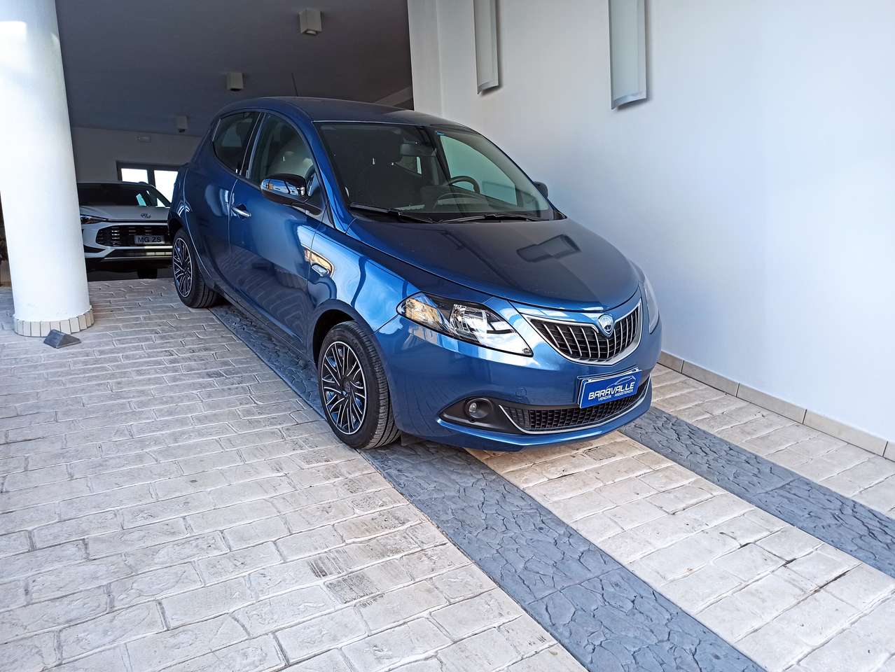Lancia Ypsilon 1.0 firefly hybrid Gold