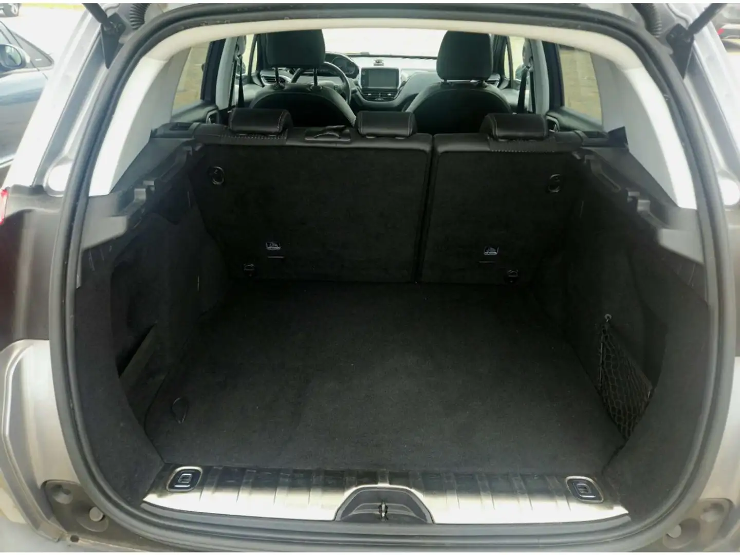 Peugeot 2008 1.2i PureTech 12V - 82 Allure PHASE 1 Gris - 2