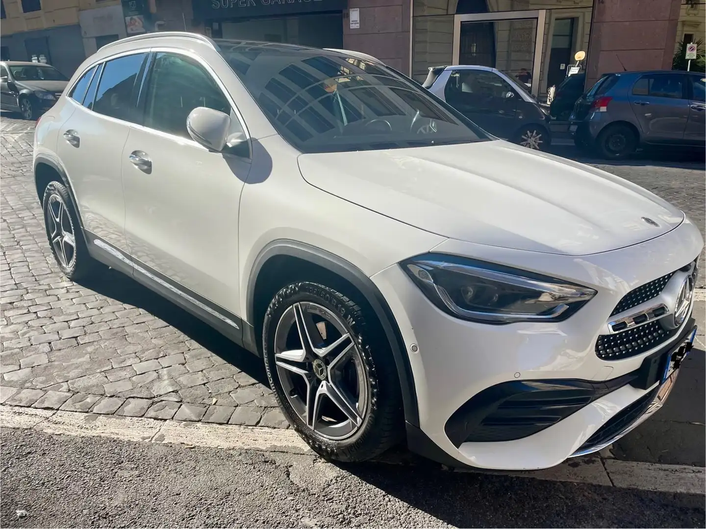 Mercedes-Benz GLA 250 e phev (eq-power) Premium auto - 1