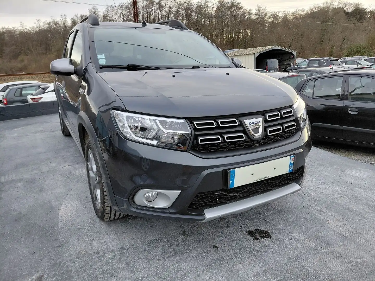 Dacia Sandero 1.0 ECO-G 100CH ESSENTIEL Gris - 1