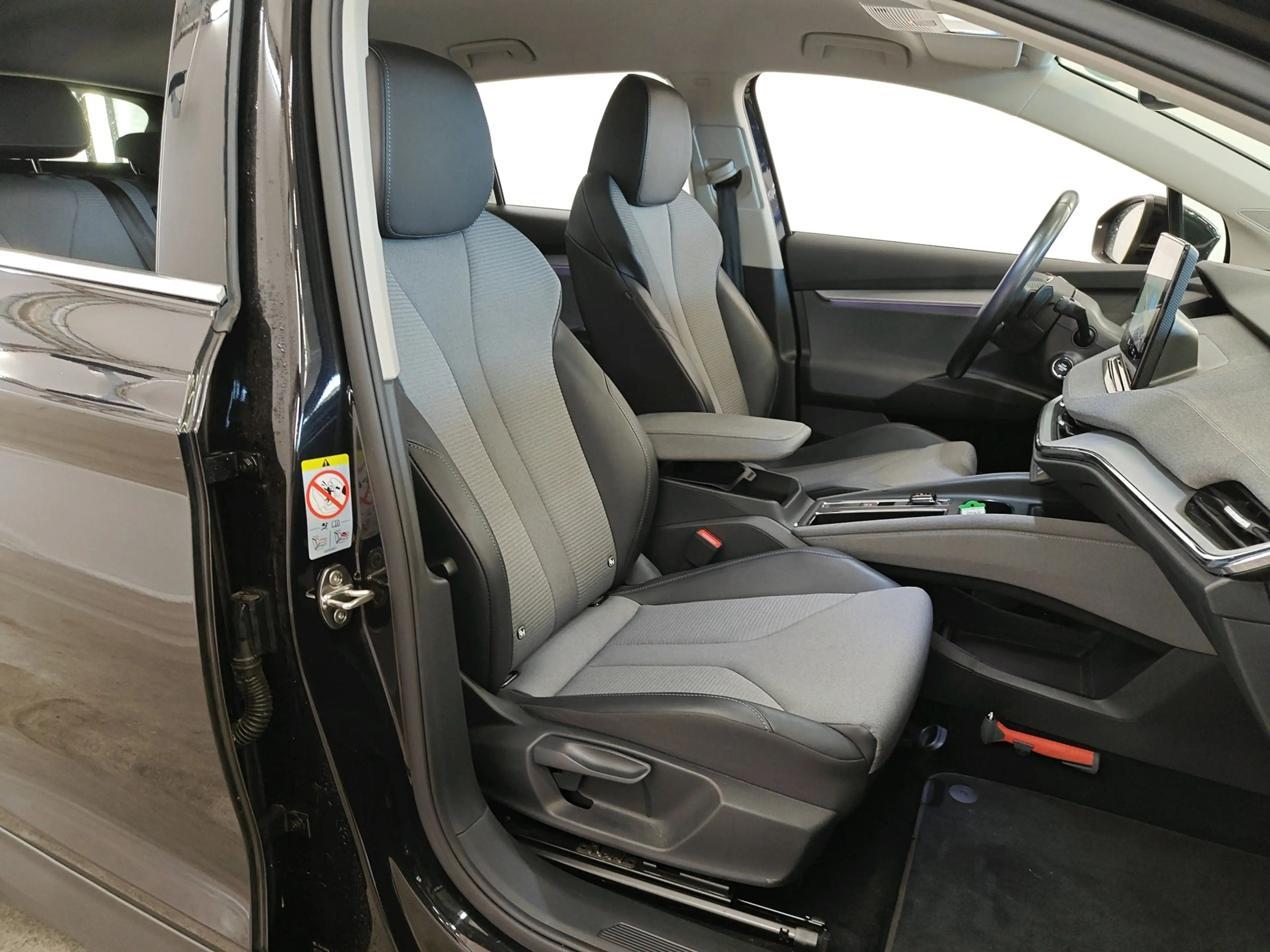 Skoda Enyaq iV 80 204pk | SOH 93% | Assistentie | Comfort | AC — photo 7