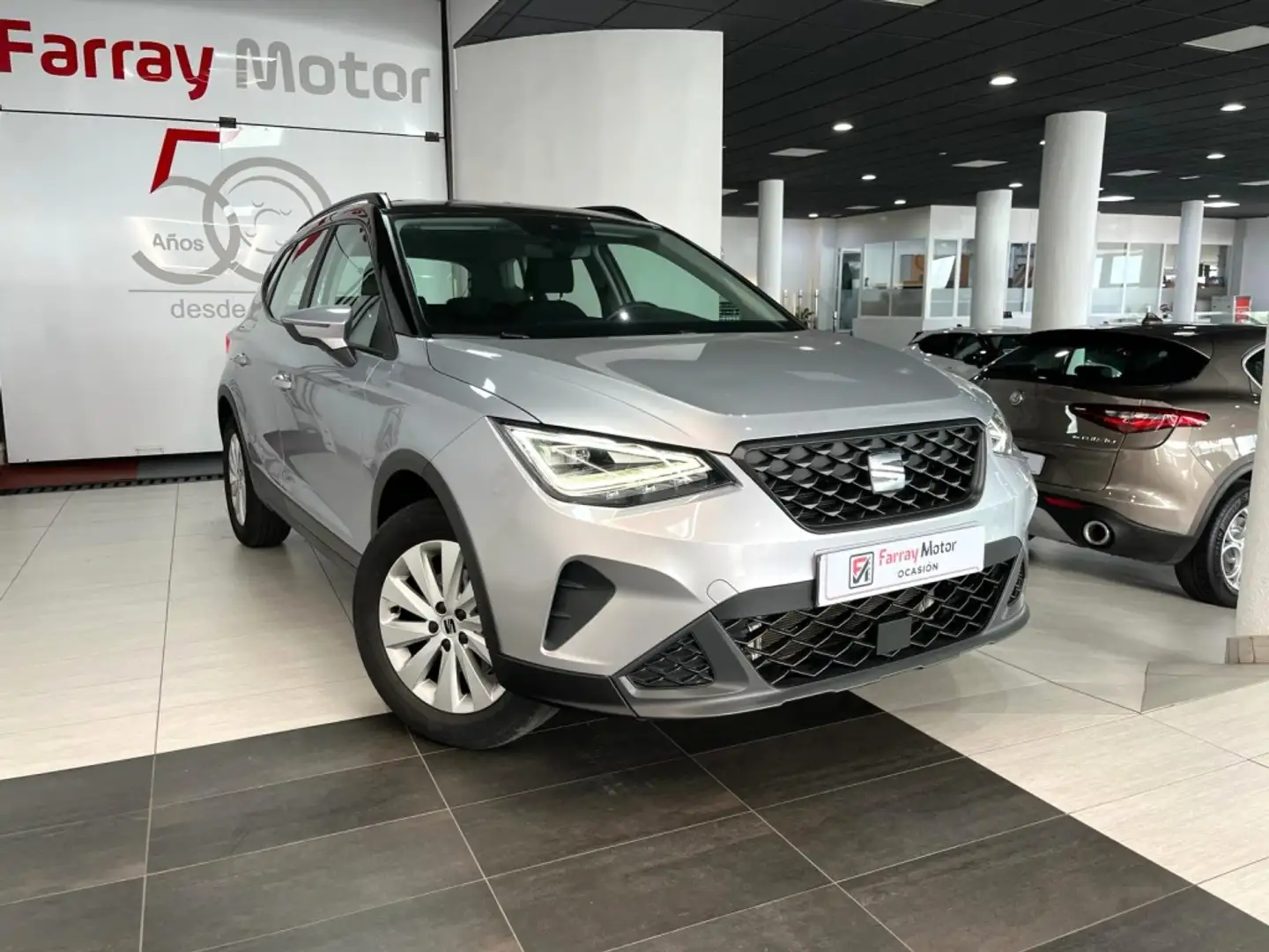 SEAT Arona 1.0 TSI S&S Style XM Edition 110 Plateado - 2