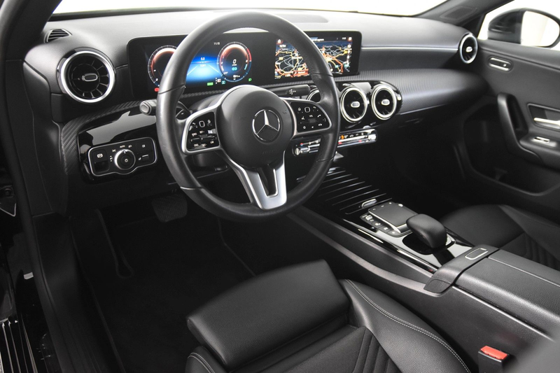 Mercedes-Benz A 250 e *1.Hand*T-Leder*Navi*Park ass.*DAB* — photo 12