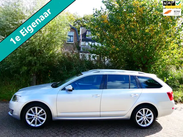 Skoda Octavia Combi 1.4 TSI 150pk Style 1e eig. Automaat Navi Xe