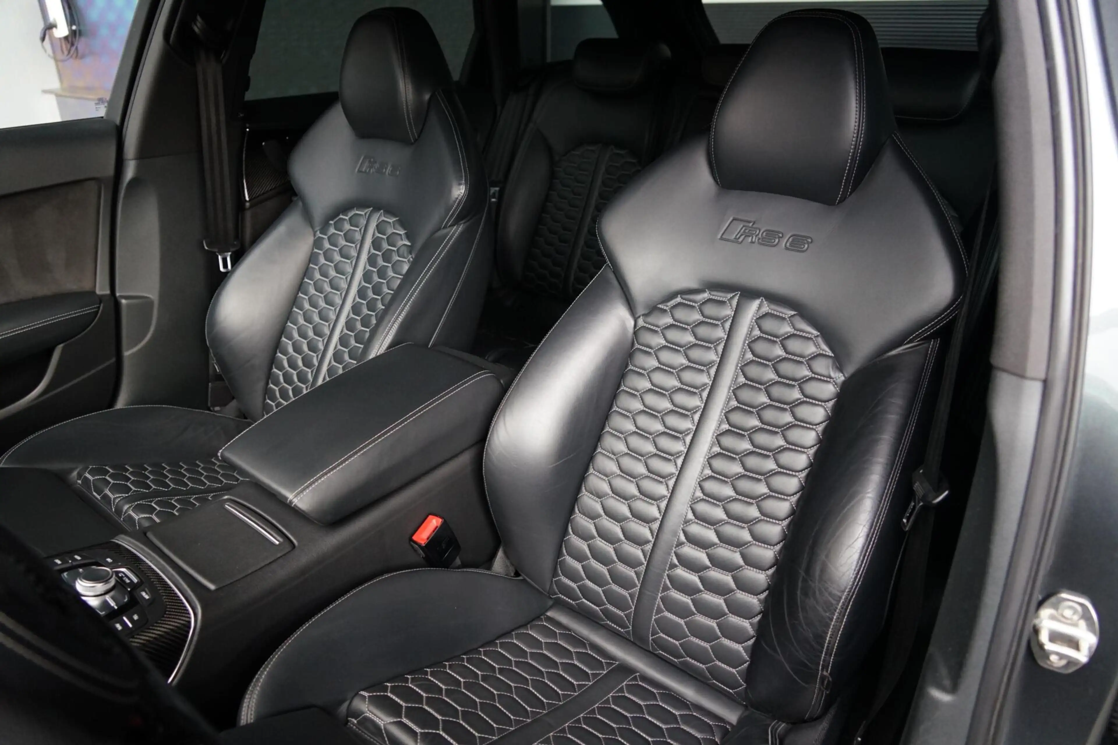 Audi RS6 Avant 4.0 TFSI RS 6 quattro performance Pro Line P — photo 5
