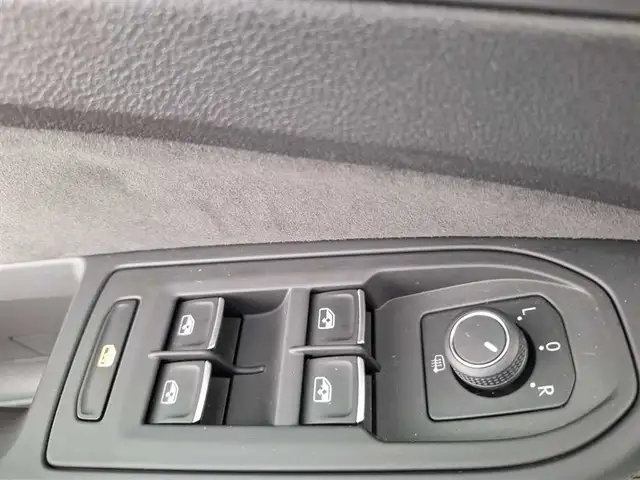 Volkswagen Golf view 15