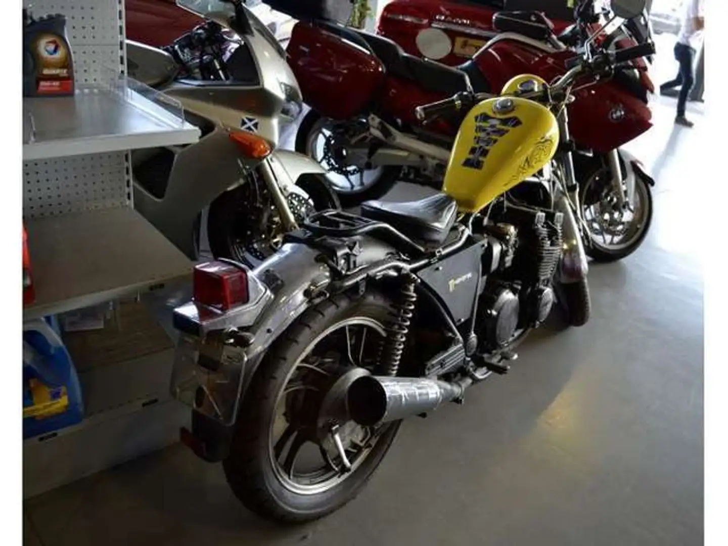 Yamaha XJ 650 Jaune - 2