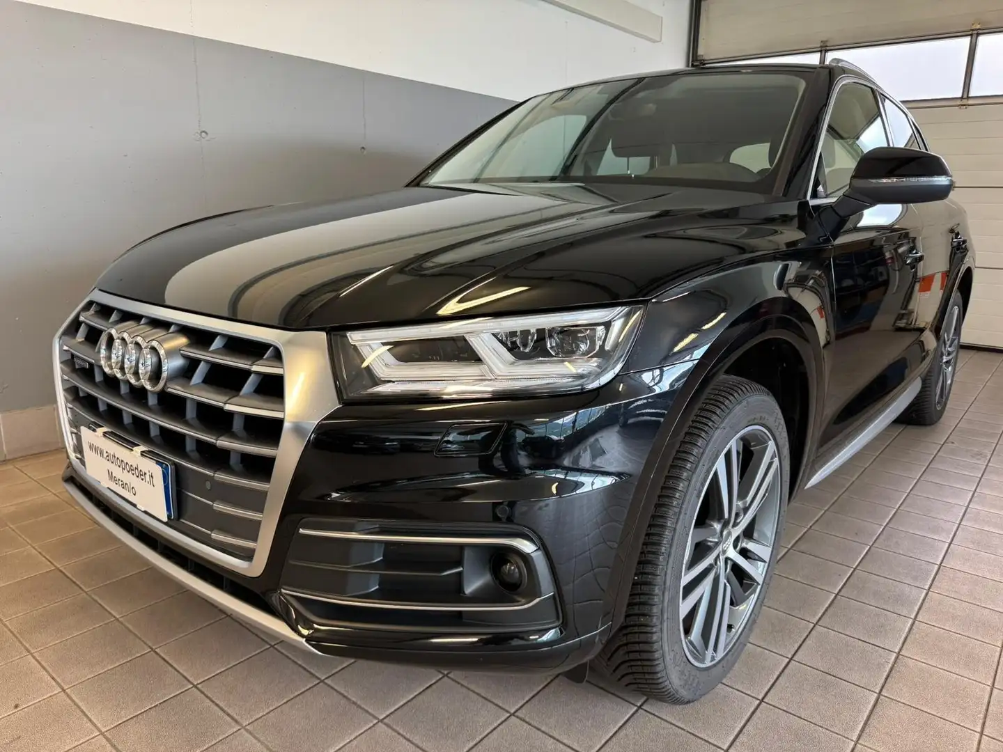 Audi Q5 35 TDI quattro S tronic Business Sport Nero - 1