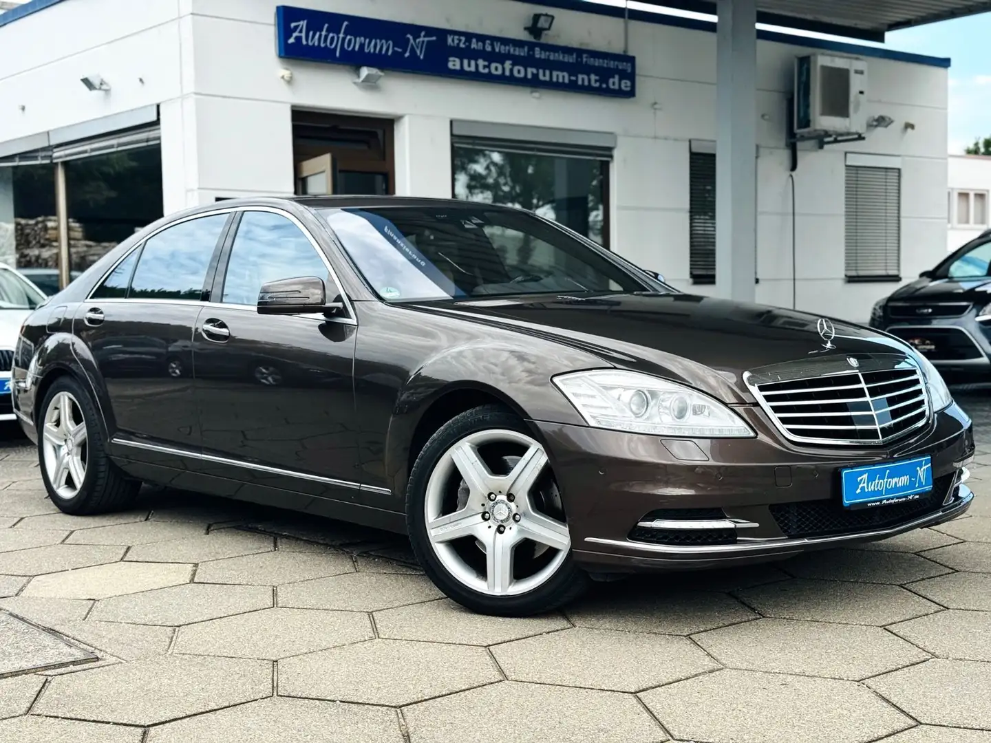 Mercedes-Benz S 500 4Matic L/AMG/Designo/Massage/GSD/Fond TV Braun - 1