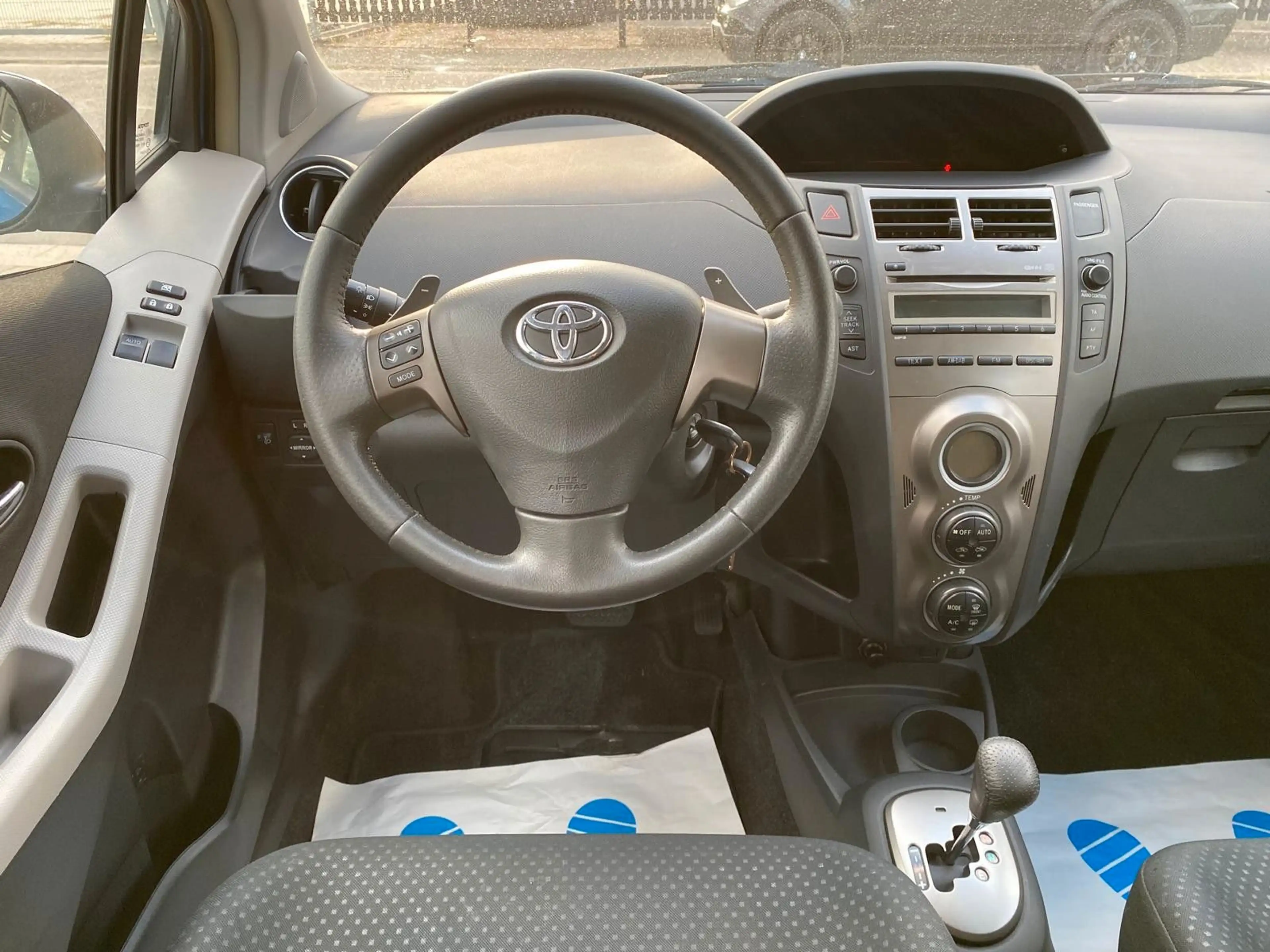 Toyota Yaris Life/1Hand/Insp/Gar/Tüv NEU — photo 15