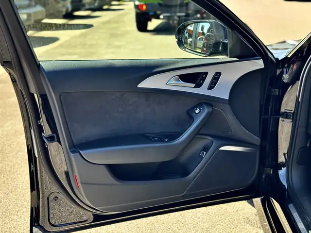 Audi A6 view 15