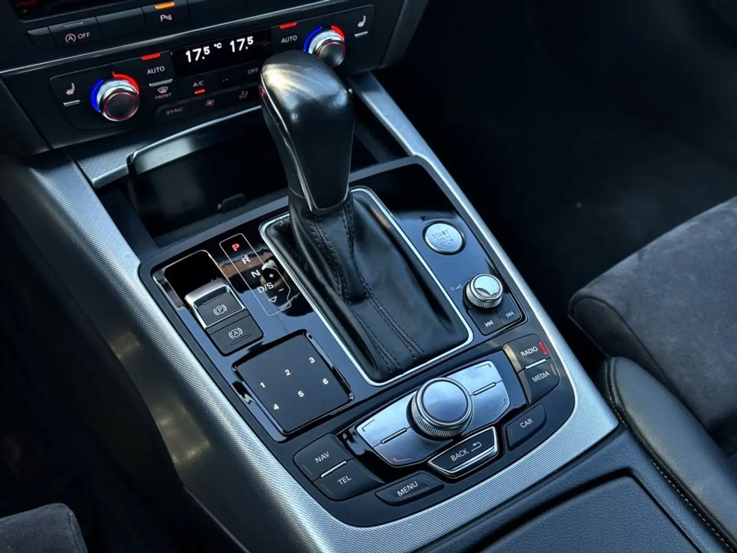 Audi A6 Avant 3.0 V6 TDI quattro Schwarz - 2