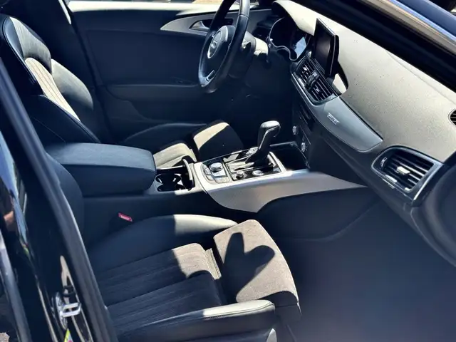 Audi A6 view 13
