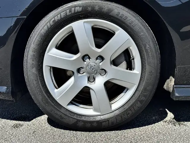 Audi A6 view 6