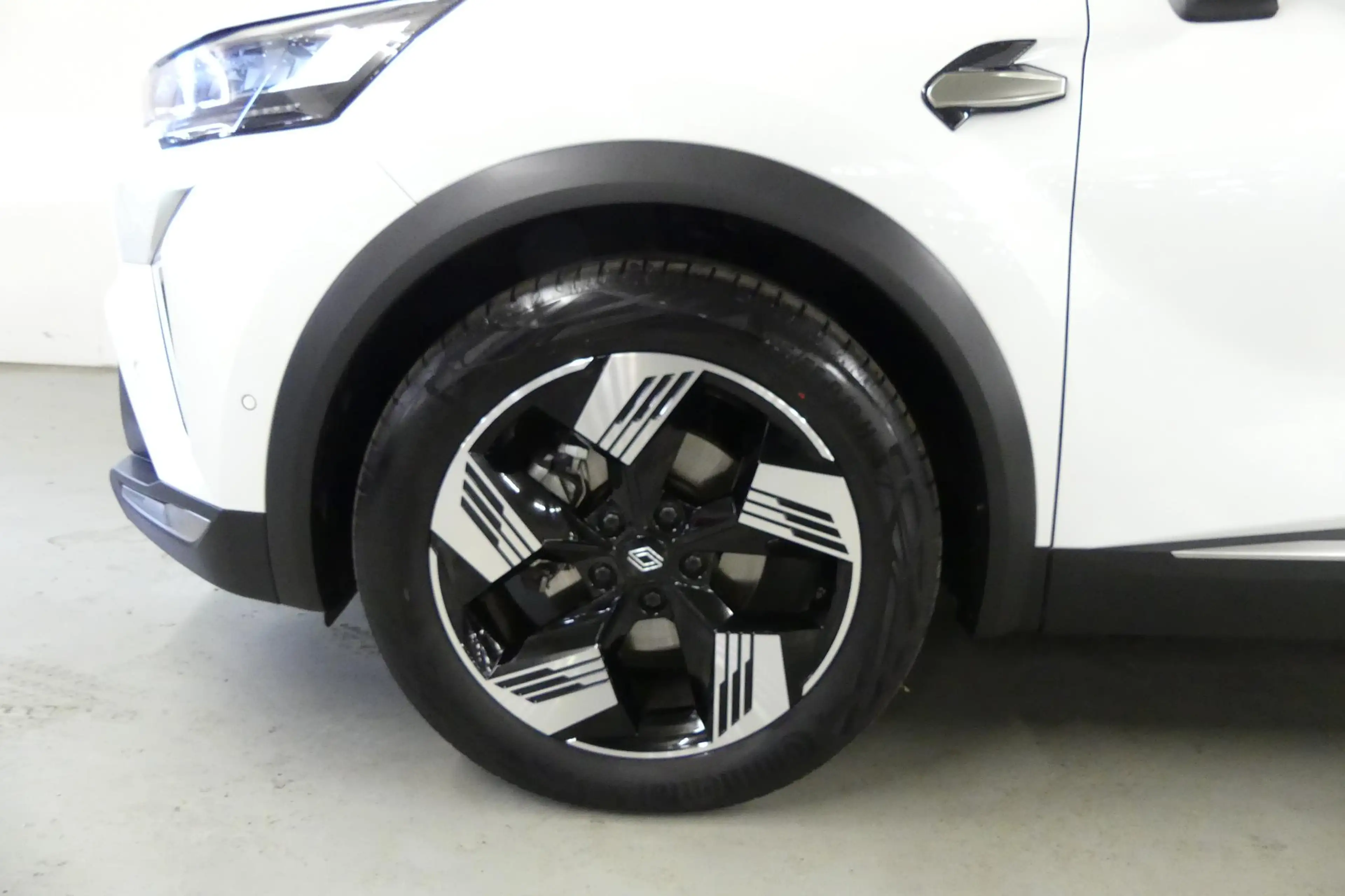 Renault Symbioz E-Tech Full Hybrid 145 Techno | openR link Multime — photo 10