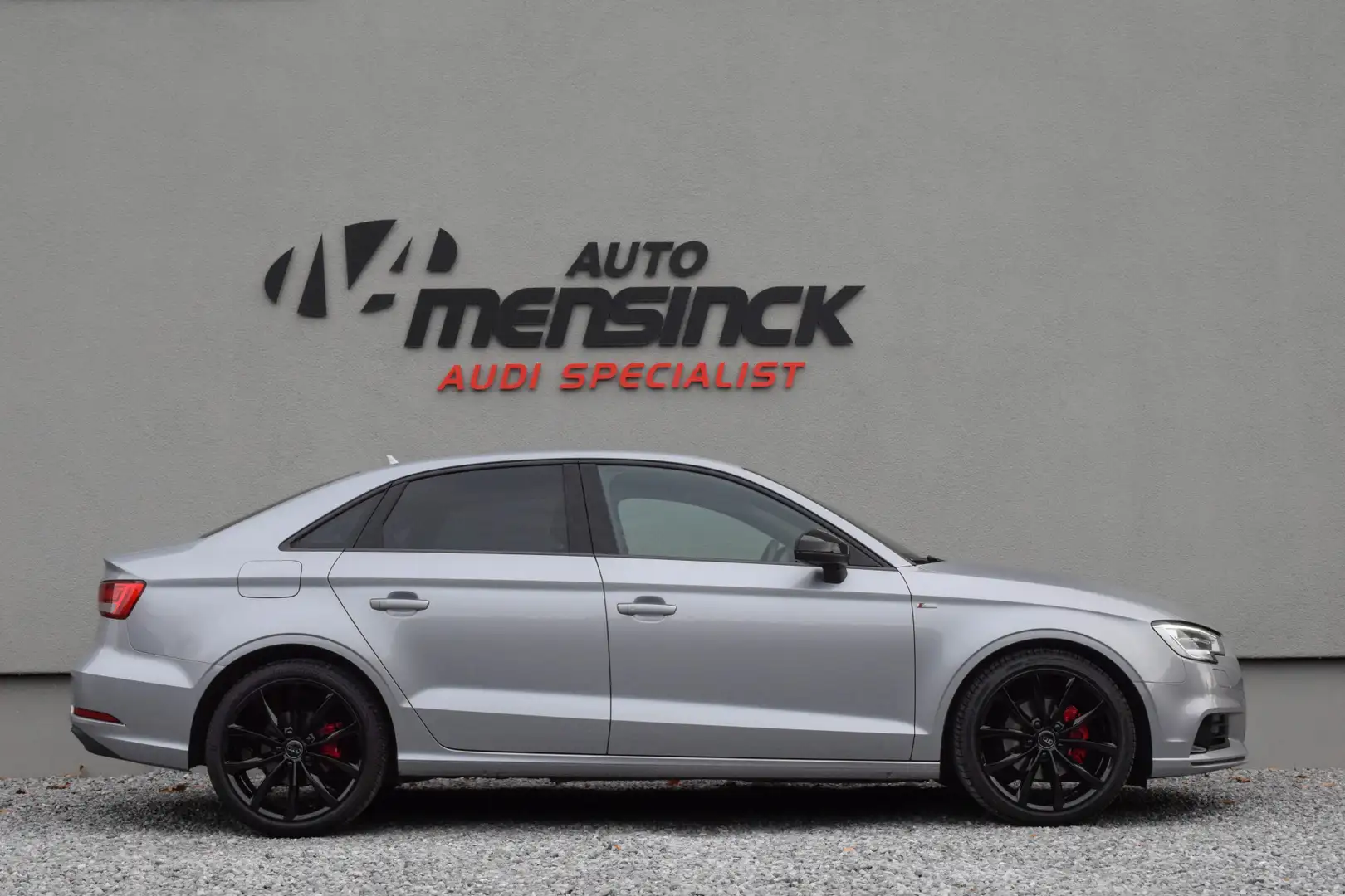 Audi A3 Limousine 1.4 TFSI / S-line/ Leder/ Navigatie/ Gris - 2