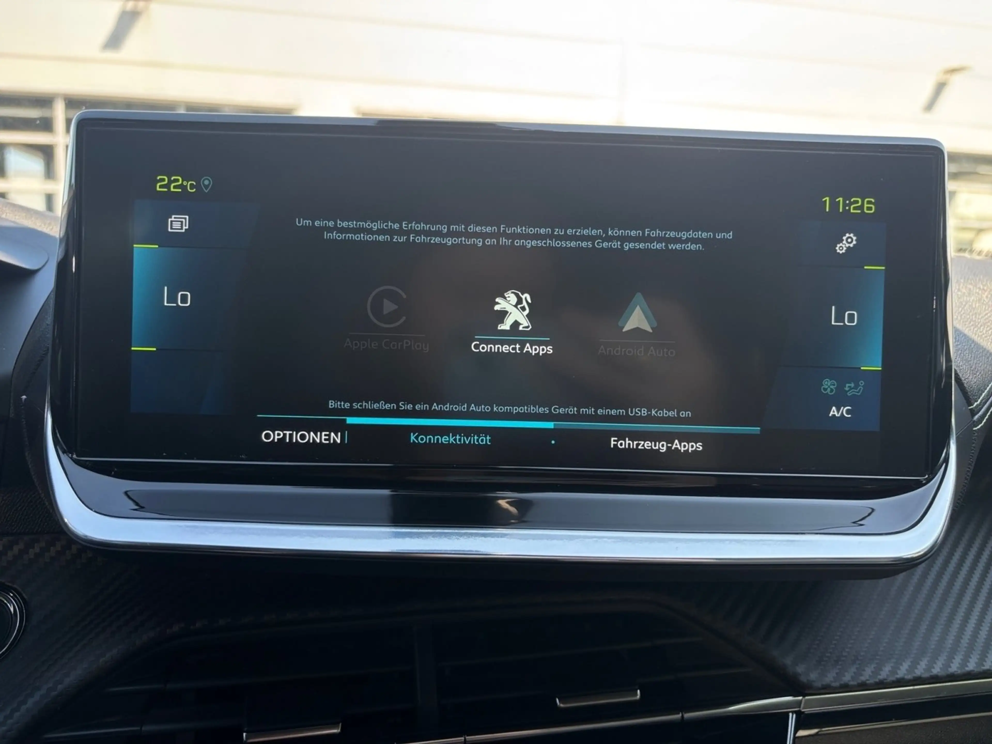 Peugeot e-2008 Peugeot e-2008 50kWh GT Pack — photo 15
