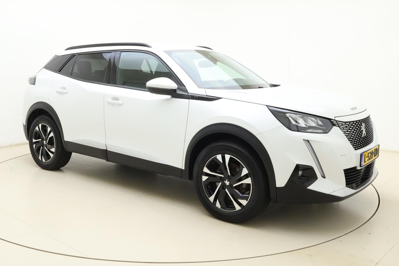 Peugeot e-2008 EV Allure Pack 50 kWh | Soh 96% | Navigatie | Came — photo 8