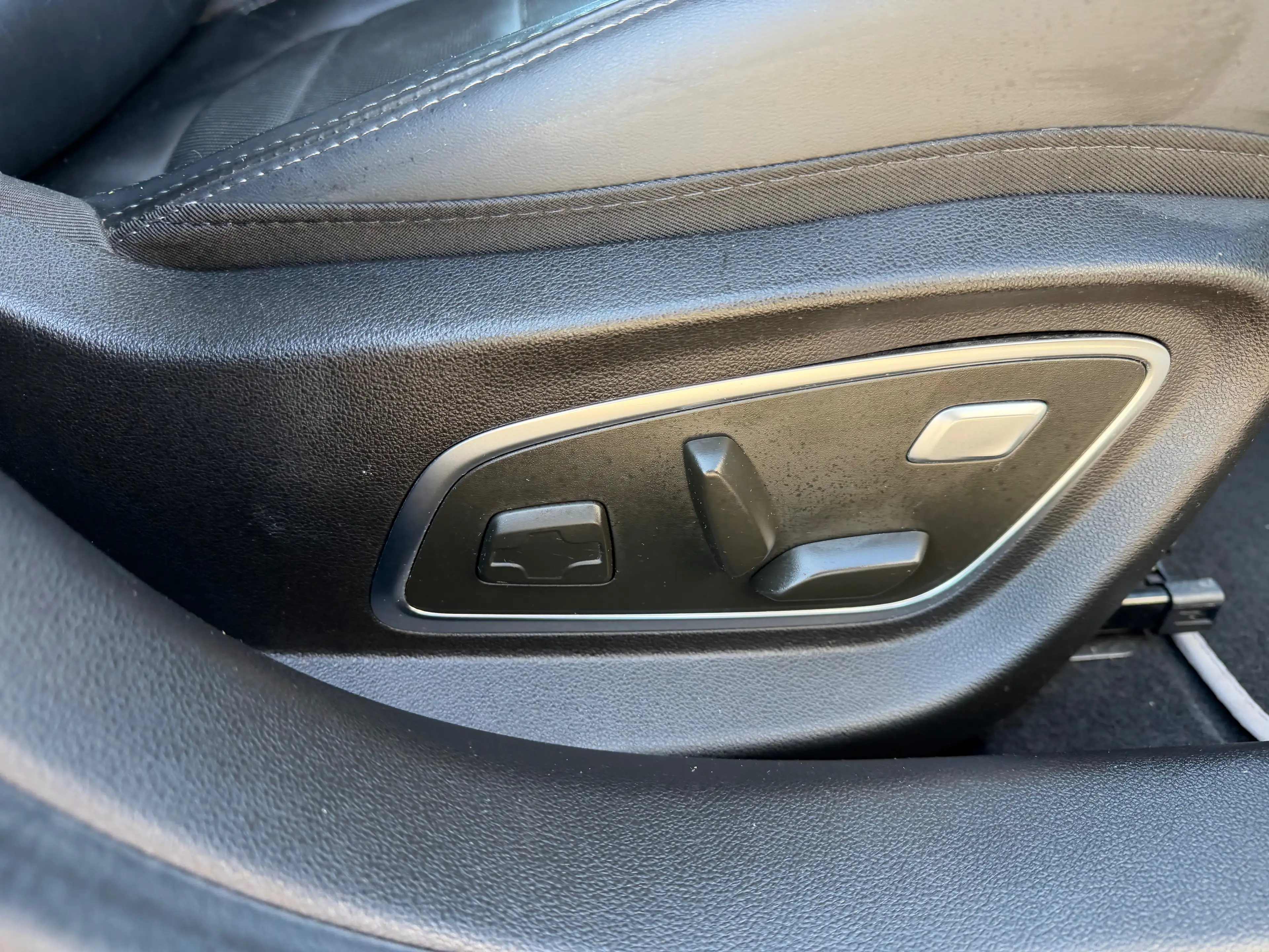 Renault Talisman 1.6 dCi Initiale Paris Automatik — photo 15