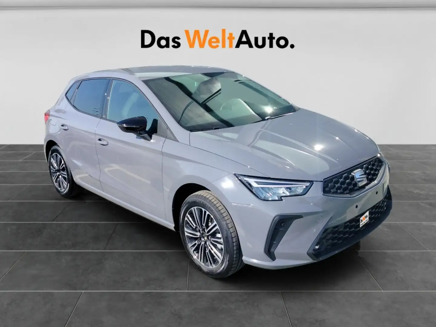 SEAT Ibiza 1.0 TSI S&S FR 85kW Gris - 1