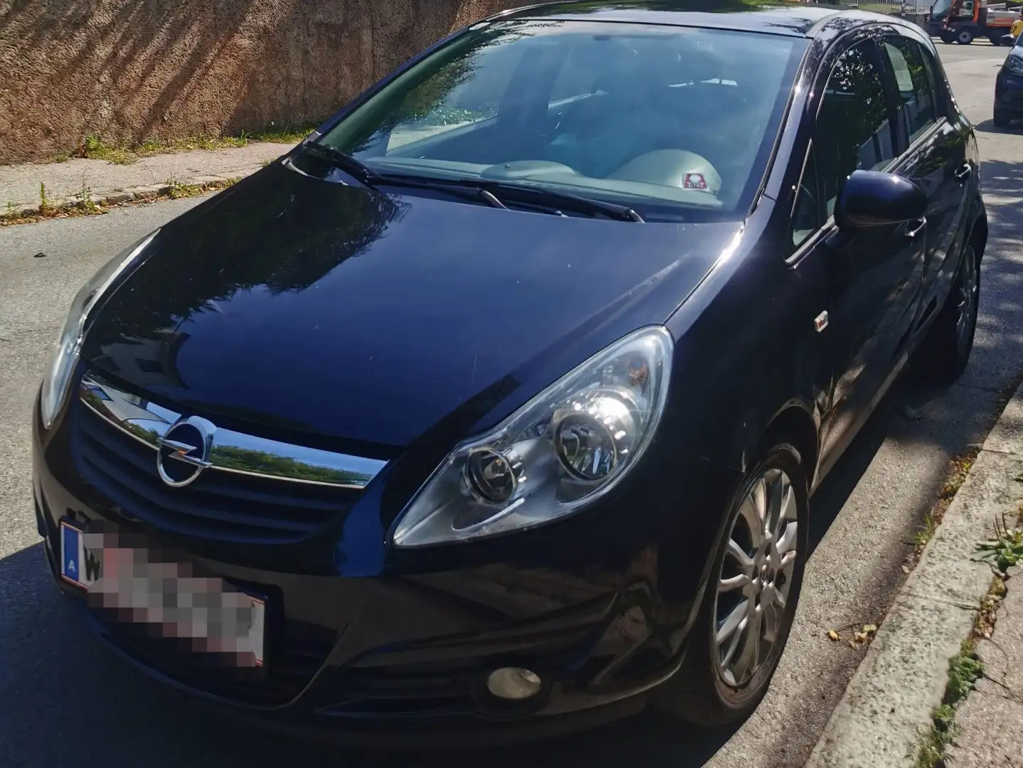 Opel Corsa Corsa 1,4 16V Edition Edition Schwarz - 1