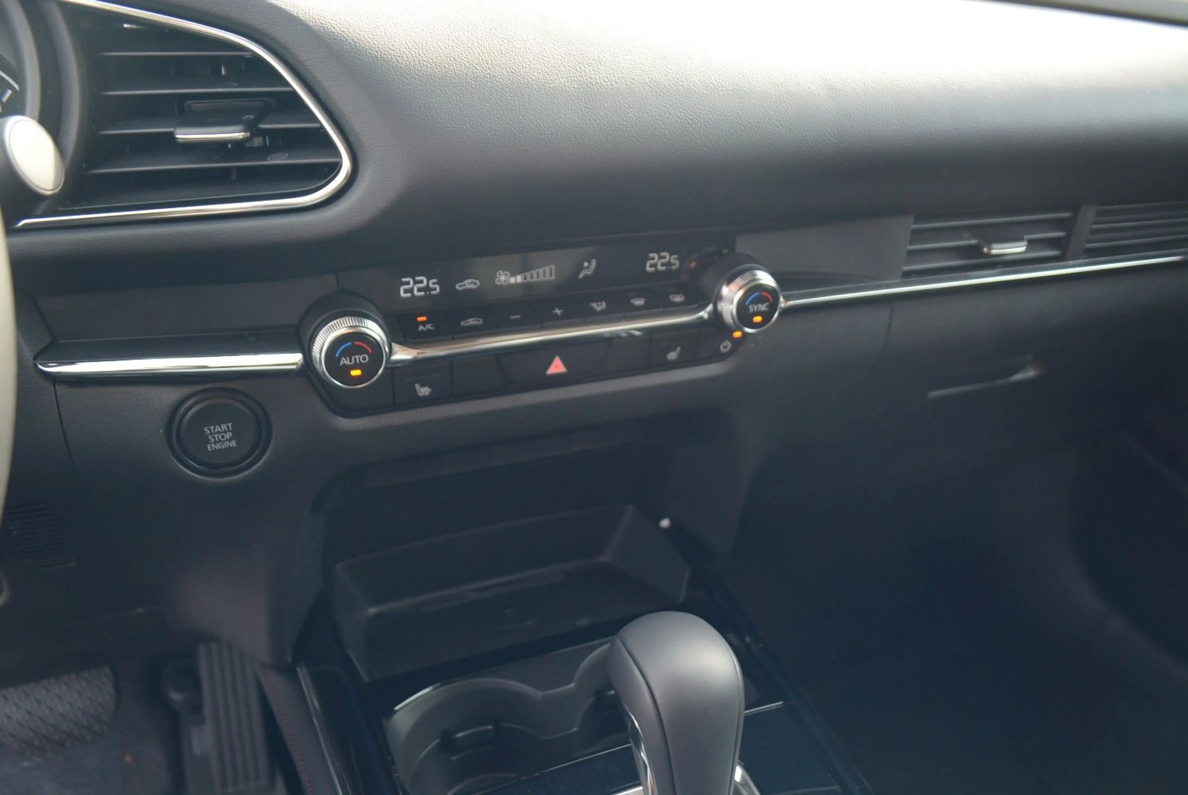 Mazda CX-30 HOMURA AUTOMATIK LED NAVI HUD ACC — photo 13