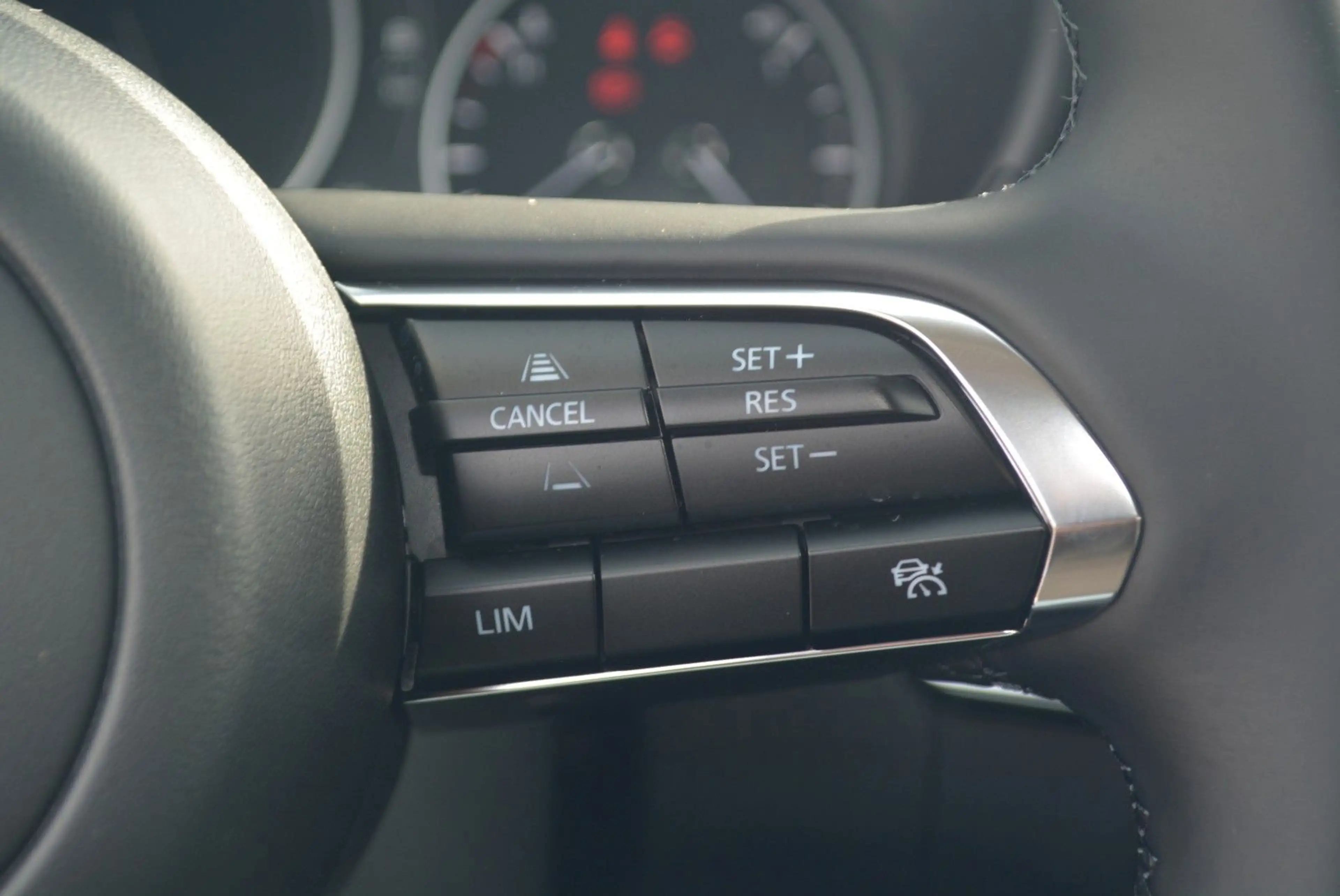 Mazda CX-30 HOMURA AUTOMATIK LED NAVI HUD ACC — photo 12