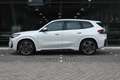 BMW iX1 eDrive20 High Executive M Sport / Sportstoelen / A Wit - thumbnail 17