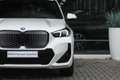 BMW iX1 eDrive20 High Executive M Sport / Sportstoelen / A Wit - thumbnail 8