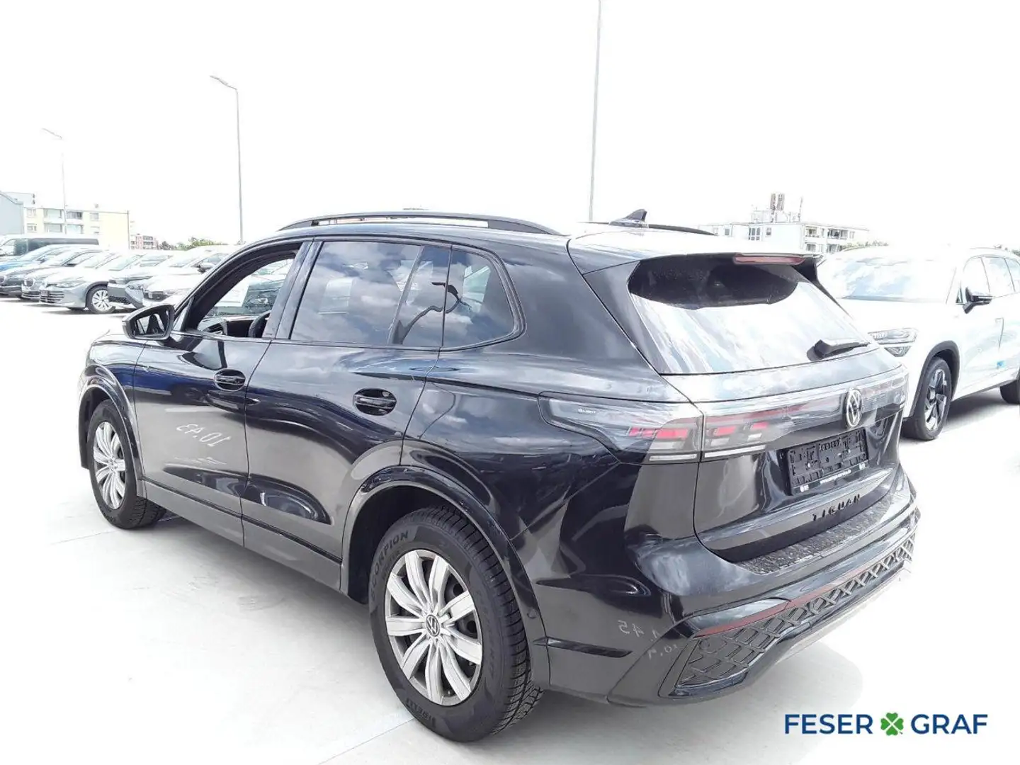 Volkswagen Tiguan 1.5 eTSI R-Line BlackStyle DSG IQ-Light / AreaView Schwarz - 2