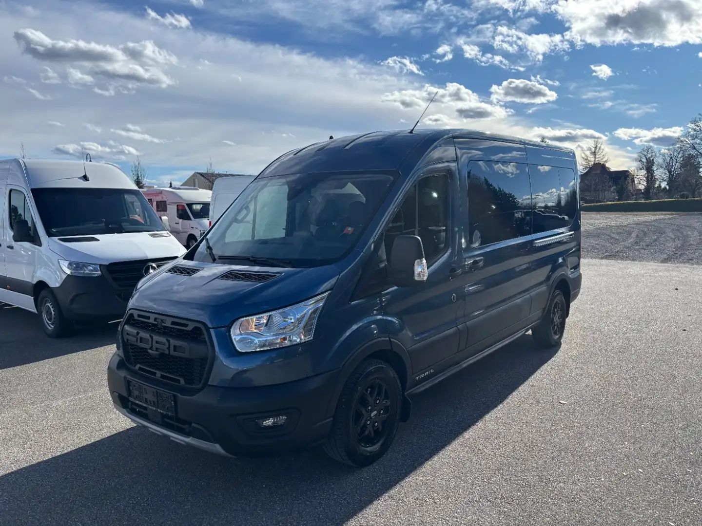 Ford Transit Variobus 2.0 EcoBlue L3H2 350 Ambiente Blau - 2