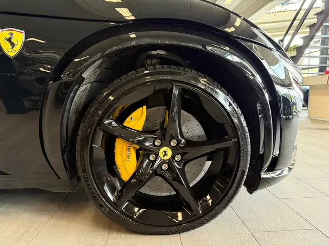 Ferrari Purosangue view 15