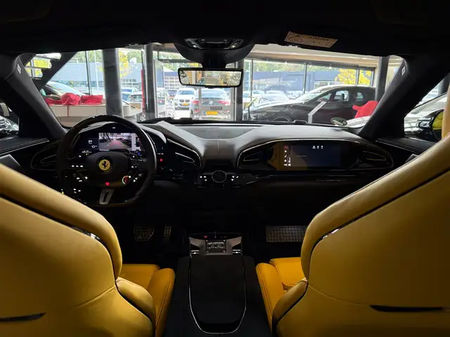 Ferrari Purosangue view 4